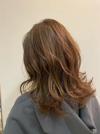 セミロング & kuのヘアスタイル