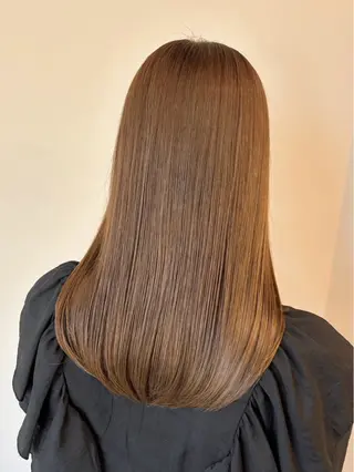 ロング カラー 藤野 胡桃のヘアスタイル