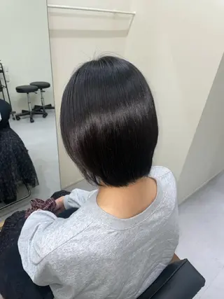 ミディアム カラー JURI /HUIのヘアスタイル