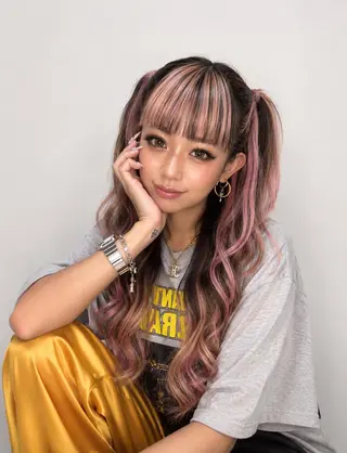 カラー ミディアム カラーとエクステ 🌟エクステのヘアスタイル