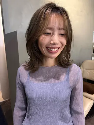 ミディアム 抜け感レイヤーカット 🐄Hanakaのヘアスタイル