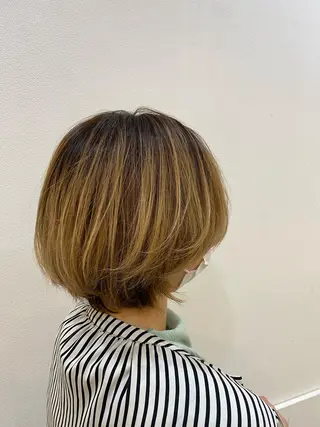 ショート カラー ゆめ ベージュカラーのヘアスタイル