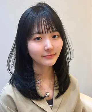 セミロング 美髪縮毛矯正✨🫧 レイヤー川村利幸のヘアスタイル