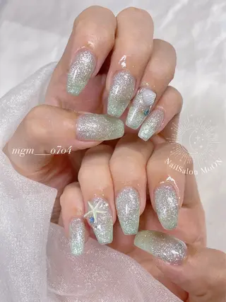 MoON...❤︎ MeGuのネイルデザイン