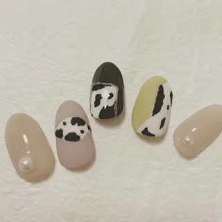 ネイル レイレア ネイルルームのネイルデザイン