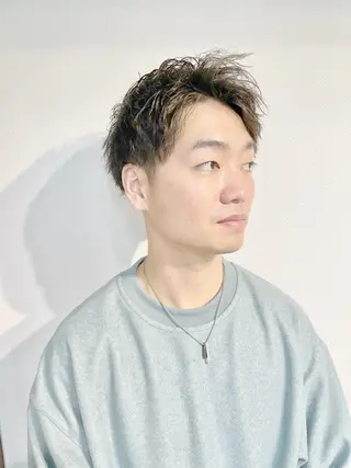 ミディアム Kamiya's TOKYO 安孫子のヘアスタイル