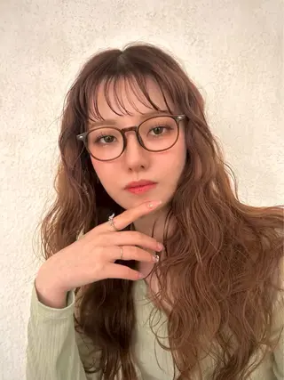 ロング yuka 【ユウカ】のヘアスタイル