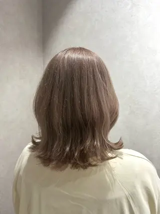 ミディアム ✂️秋葉原 🤍YURI🤍のヘアスタイル