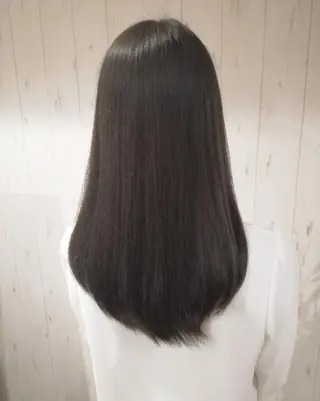 セミロング カラー 西川 敏夫のヘアスタイル