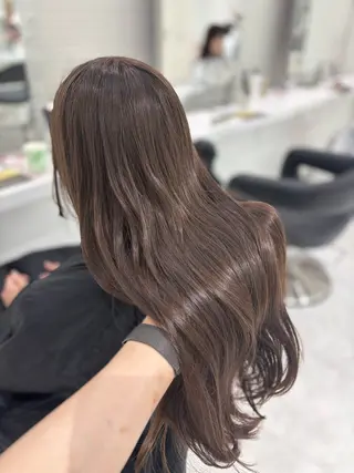 ロング カラー 流行りの透明感カラー ×縮毛矯正🤍ユウのヘアスタイル
