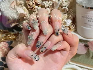 ネイル One Plus Nail Salonのネイルデザイン