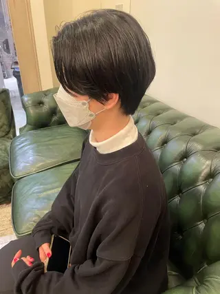 ショート 山岸 朱里のヘアスタイル