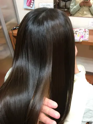 ロング 高畑駅×縮毛矯正 縮毛矯正×湯浅貴子のヘアスタイル