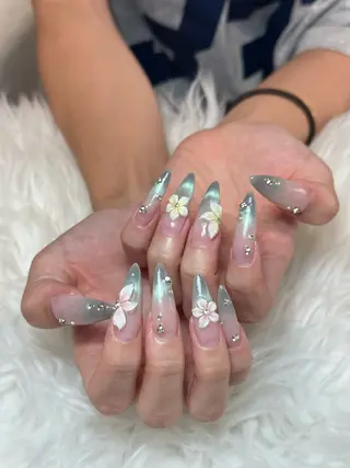 ネイル Eli Muse 新宿ネイルのネイルデザイン