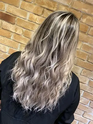 ロング カラー 💜Rebre** Mayu💜のヘアスタイル