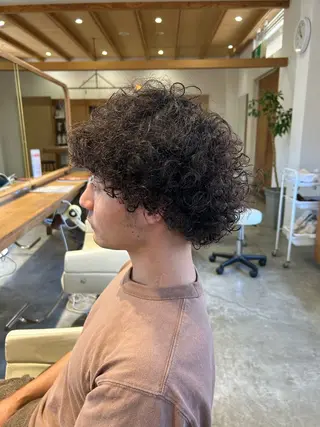 ショート パーマ メンズ 佐藤 悠生 メンズパーマ.カットのヘアスタイル