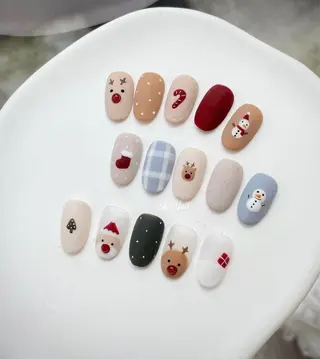 ネイル ISA_ BELLAのネイルデザイン