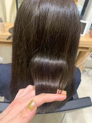 ロング 土佐 優奈のヘアスタイル