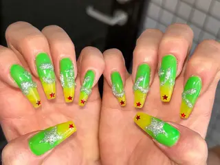 ネイル 🪐富島彩夏 /海外nail🪐のネイルデザイン