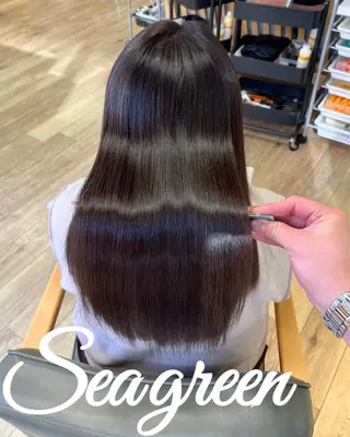 セミロング カラー 髪質改善 高橋 勇樹のヘアスタイル