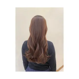 カラー 新嵩 真理のヘアスタイル