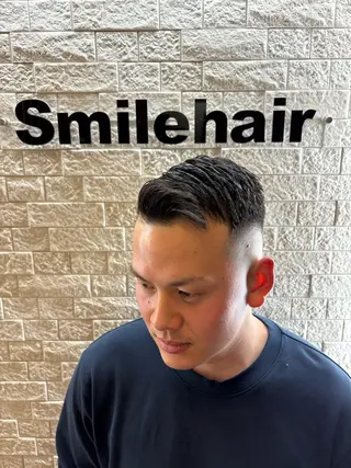 ショート フェードとパーマ特化 小池 魔裟斗のヘアスタイル