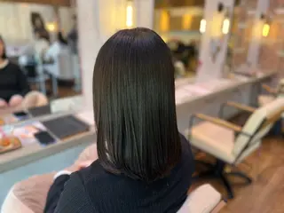 ミディアム 梅田 夢七のヘアスタイル