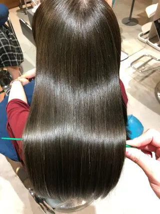 セミロング 佐藤 宏樹のヘアスタイル