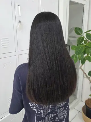 ロング toiro ちだしえりのヘアスタイル