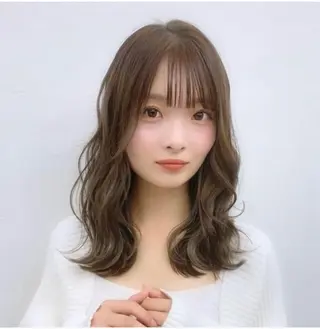 セミロング 梶 久菜乃のヘアスタイル