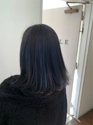 セミロング カラー 羽エクステ🪽 🤍まき🤍のヘアスタイル