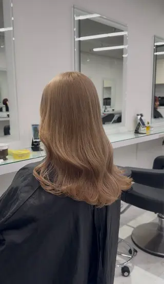 ロング カラー ヘアアレンジ 透け上品ハイトーン 職人ゆうと🤍のヘアスタイル