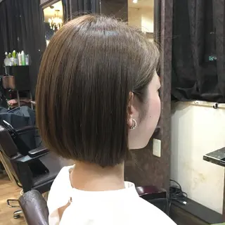 ショート カラー 髪質改善🩵艶髪 ストレート🩵山口のヘアスタイル