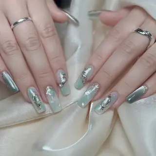 ネイル Maggie Nail🦩のネイルデザイン