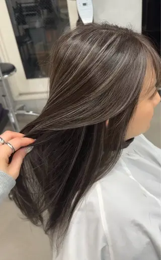 ミディアム カラー Rico / bob/グレージュのヘアスタイル