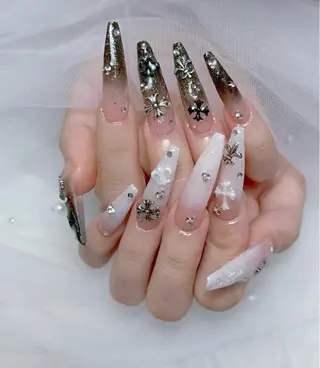 ネイル MoonHi Nail 朝霞台のネイルデザイン