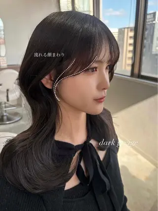 セミロング カラー 友田 那都のヘアスタイル