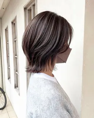 ミディアム amie by afloatのヘアスタイル
