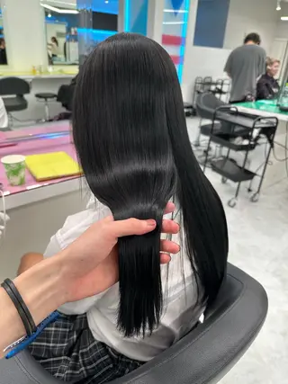ロング カラー ヘアアレンジ 艶カラー/ハイトーン /レイヤーカットのヘアスタイル