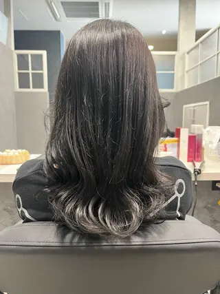 ミディアム カラー 加藤 碧唯のヘアスタイル