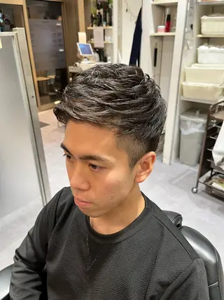 ショート パーマ メンズ 室田 あゆみのヘアスタイル