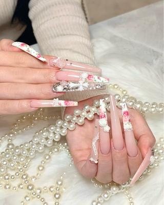 ネイル Aria Nail Beautyのネイルデザイン