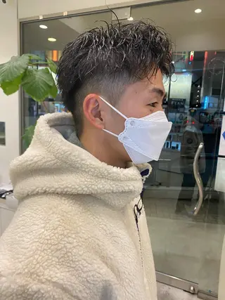 ヘアアレンジ メンズ キッズ 韓国🇰🇷レイヤー カットオリーブカラーのヘアスタイル