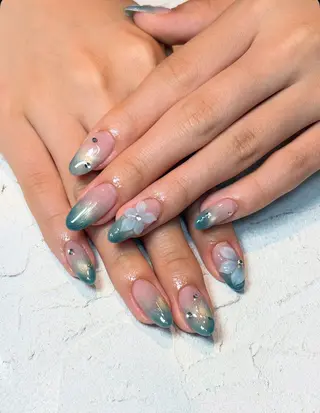 ネイル nailist chinatsu♡ʾのネイルデザイン