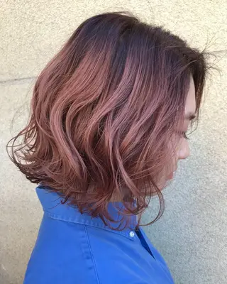 ショート カラー パーマ 🍋透け感カラー🍃 オリーブ🍐Kahoのヘアスタイル