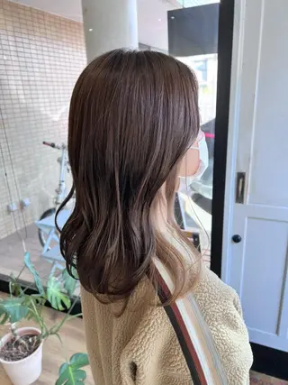 ロング カラー ツキダテ ユイのヘアスタイル
