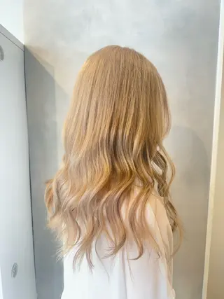 ロング カラー ハイトーン/うる艶 🤍カラー Mioのヘアスタイル