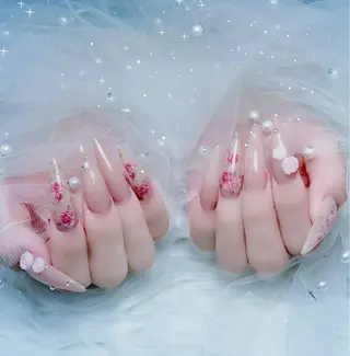 ネイル Blingg NailStudioのネイルデザイン