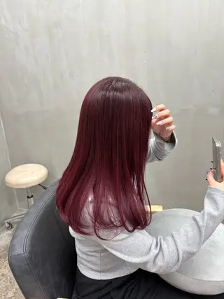 カラー miloc sayaのヘアスタイル