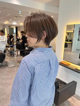 ショート 襟足でお悩みの方✂︎ くびれ職人ハシモトのヘアスタイル